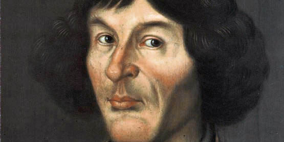 Mikołaj Kopernik, postać mężczyzny w ciemnych włosach do ramion